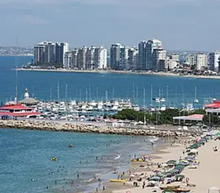 Salinas, Équateur