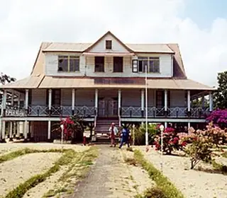 Totness, Suriname