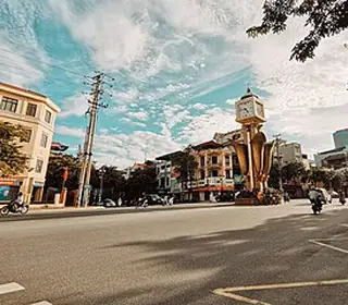 Cẩm Phả, Viêt Nam