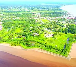 Nieuw Amsterdam, Suriname